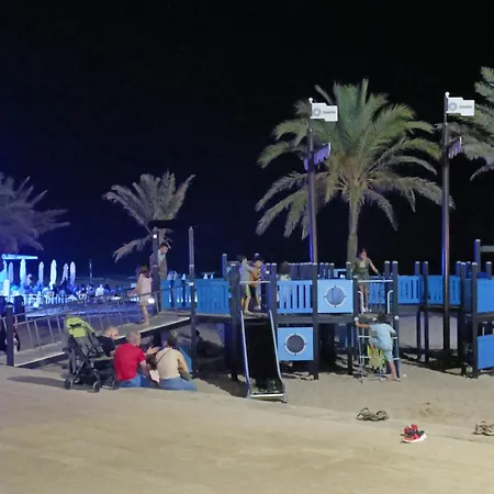 Apartment Mare De Deu, Familias Y Mayores De 25 Anos En El Grao De Gandia-playa